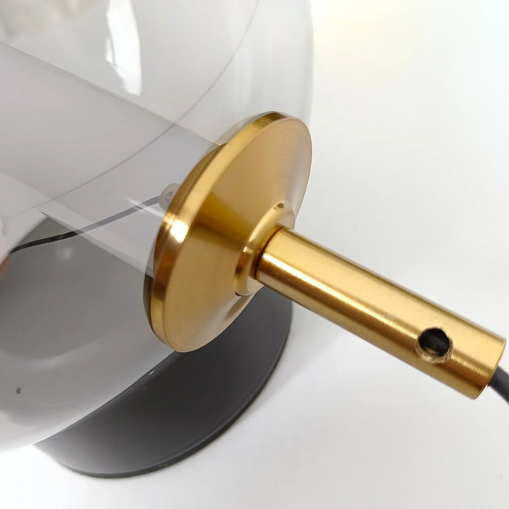 Luvikno | Retro Glass Bordlampe med Varme Glød - Tidøs Eleganse