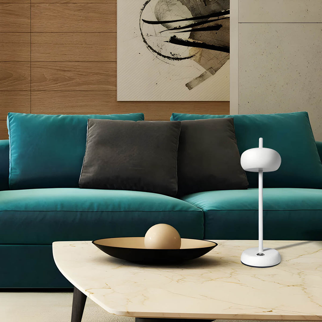 Luvikno | SleekGlow Bordlampe - Moderne Design for Kravstore Interiør