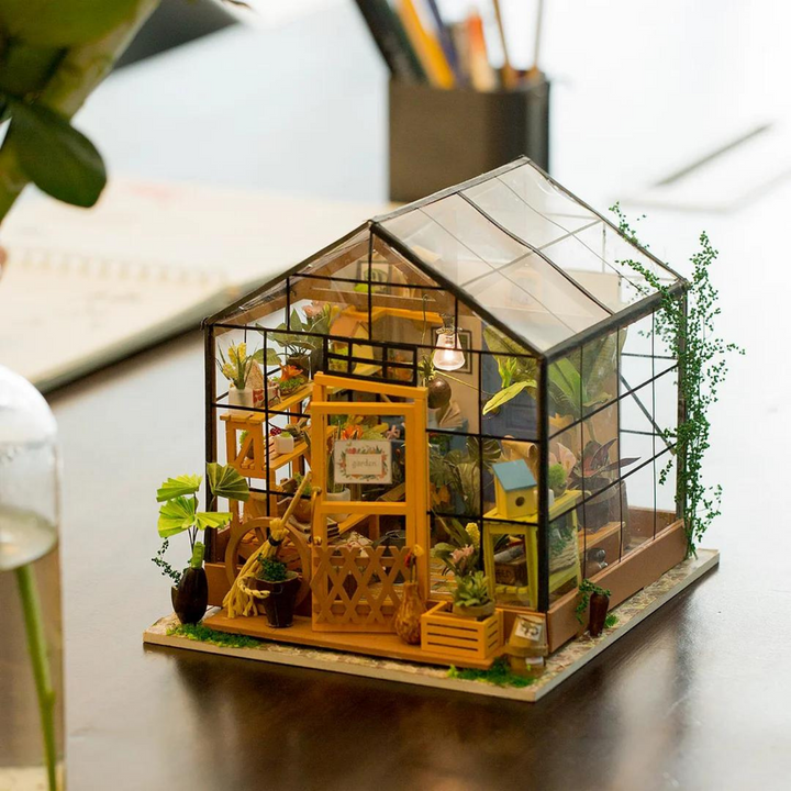Cathys Flower House Luvikno