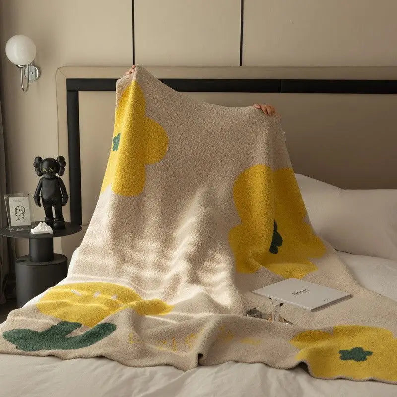 Floral Sofa Blanket – Nordic Fleece Throw | Luvikno