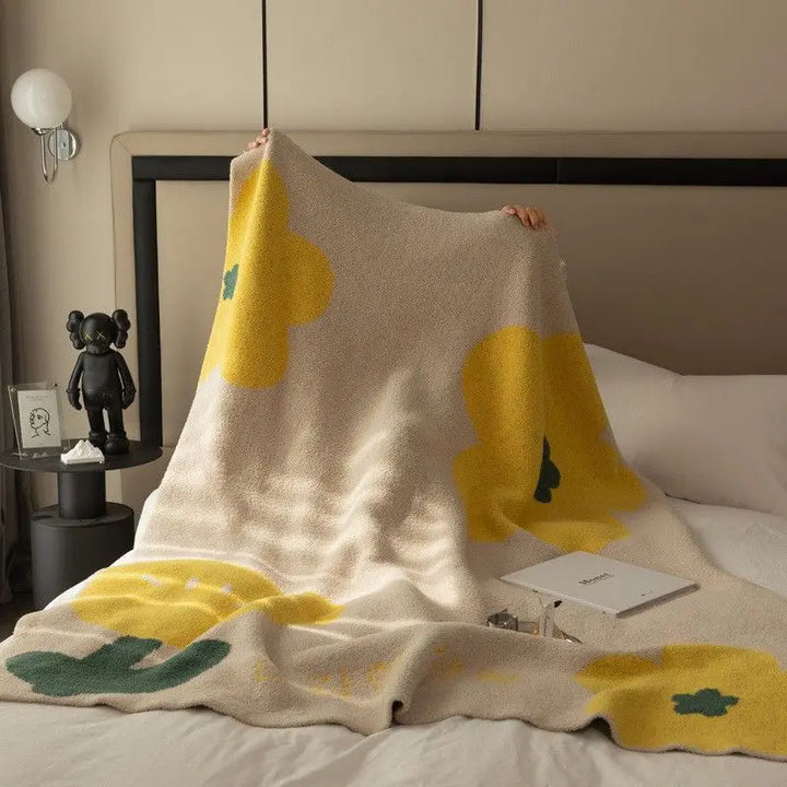 Floral Sofa Blanket – Nordic Fleece Throw | Luvikno