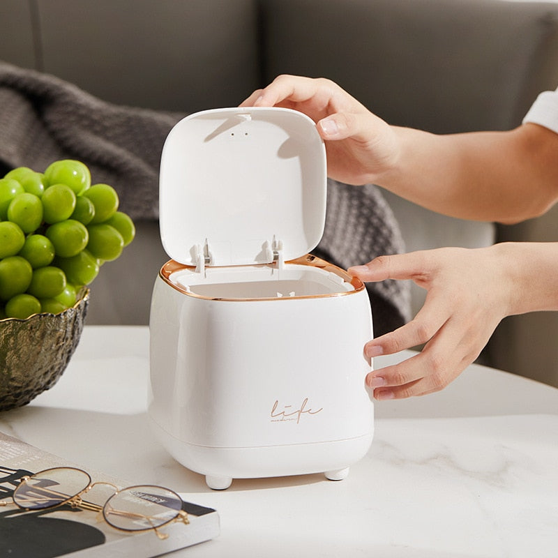 LuxeBin - Elegant Bord Søppelkurv for Ditt Rom Luvikno