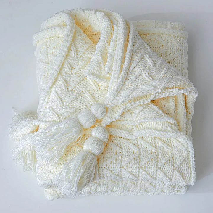 HeartCozy Blanket – Luxe Chenille Blanket with Heart Fringes Luvikno