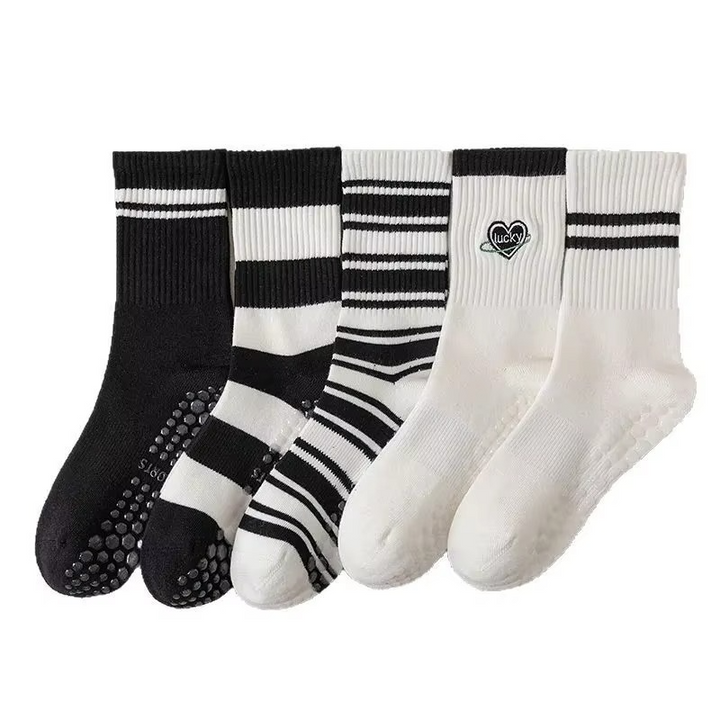 Unisex Mid-Calf Stripete Yogasokker - Rutsje-frie, Svettsugende, Luktkontroll Luvikno