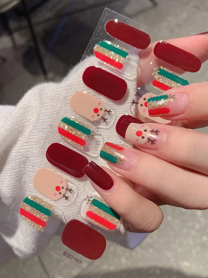 GlitzNail – Festive Christmas Nails Rask, Komplett Uten Salong Luvikno