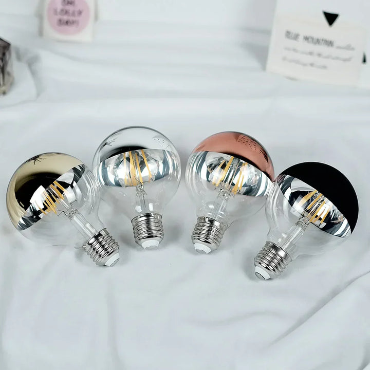 Vintage LED Lyspære – Retro Bordlampe med Trebase | Luvikno