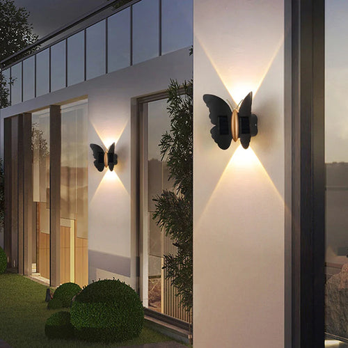 Luvikno | Lumora FlyGlow Solcellevegglys Sommerfugl | Med Bevegelsessensor & Automatisk På/Av | IP65 Vanntett | For Hage & Inngang