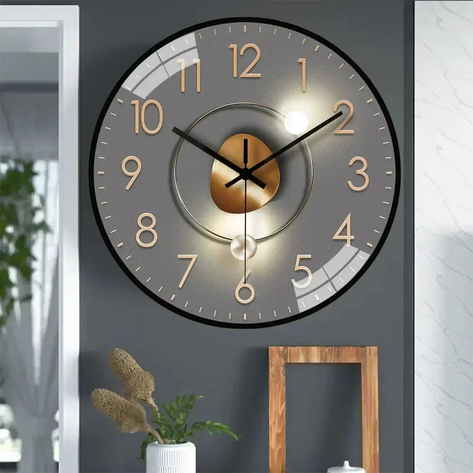 SilentTime - Digital veggklokke i klassisk stil - 8 tommers Luvikno
