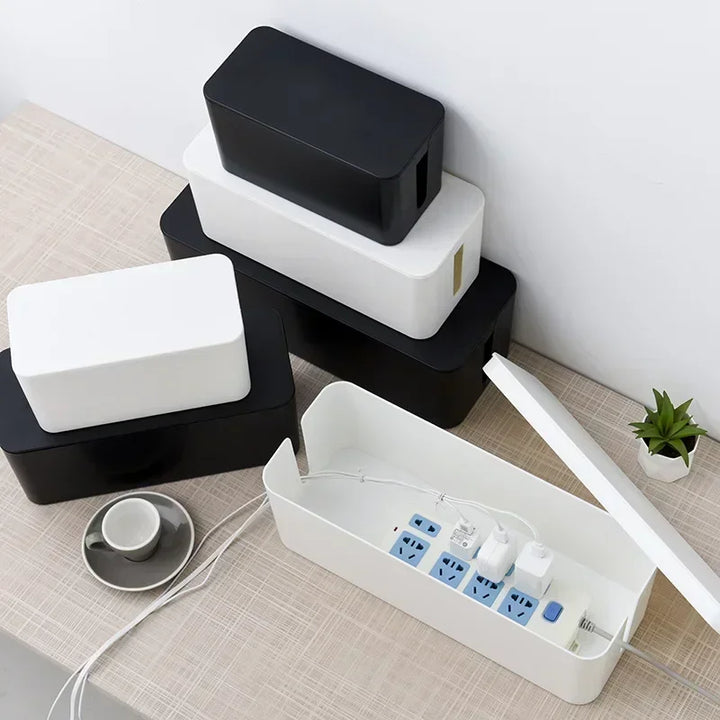 Luvikno | Kabelux Kabelboks med lokk | 32×13×12 cm | Stikkontakt & Lading Kabel Organizer | Støvbeskyttelse for Strømforsyninger & Rutere