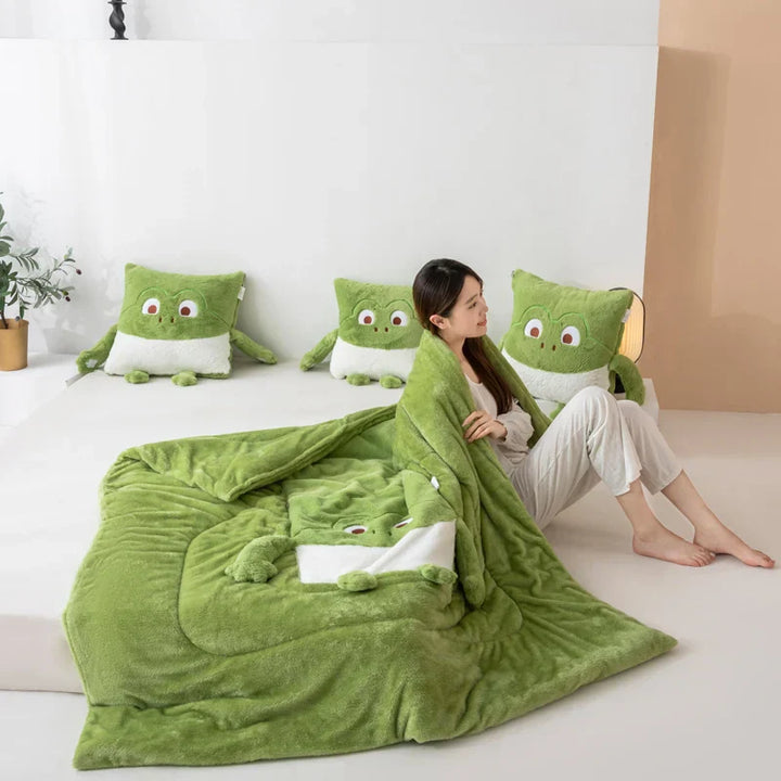 Cozy Dreams Mini Monster Quilted Pillow Luviknoanket | Luvikno