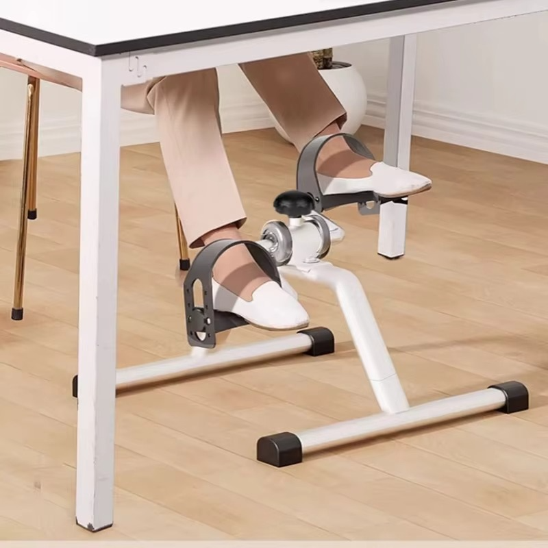 Kompakt innendørs pedal treningsmaskin for armer og ben Luvikno