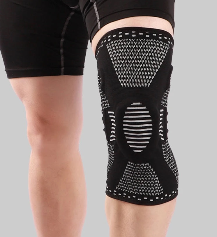 Elastisk knebeskytter for stabilitet Luvikno