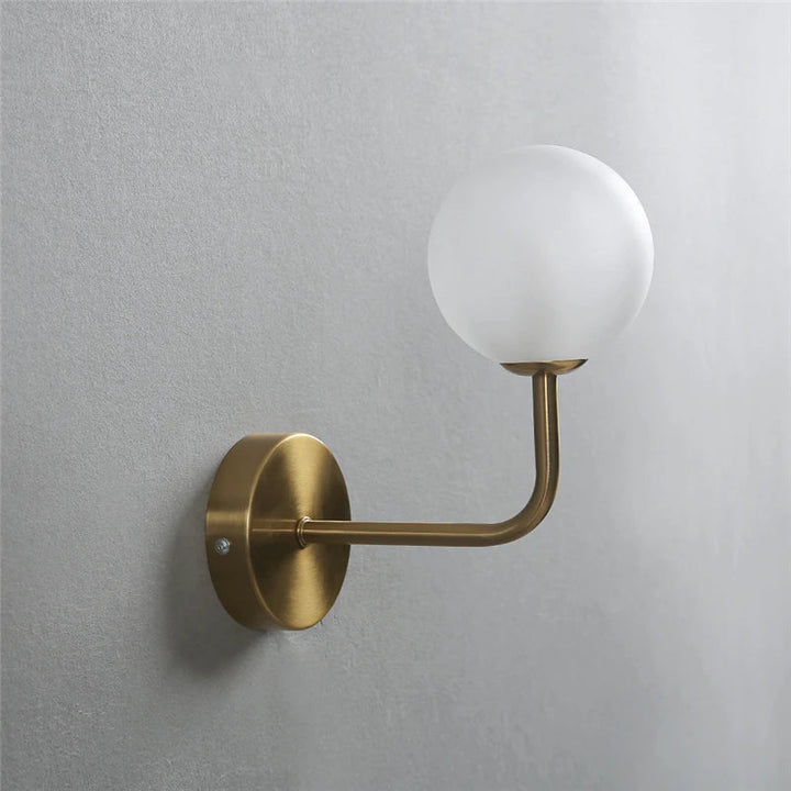 Elegant vegglampe for stilfull belysning | Luvikno