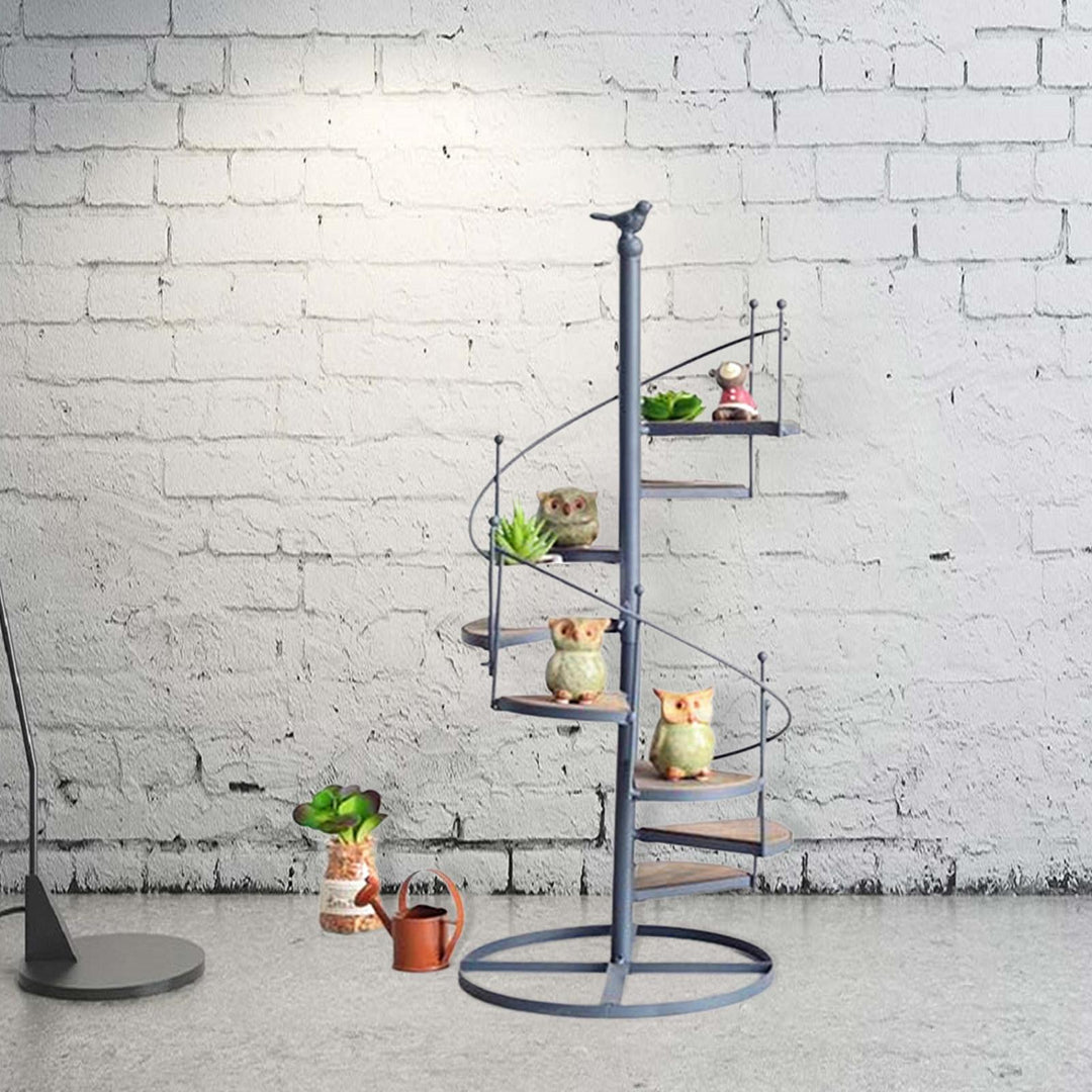 Elegant spiralformet planteholder for balkong- og hagearrangementer Luvikno