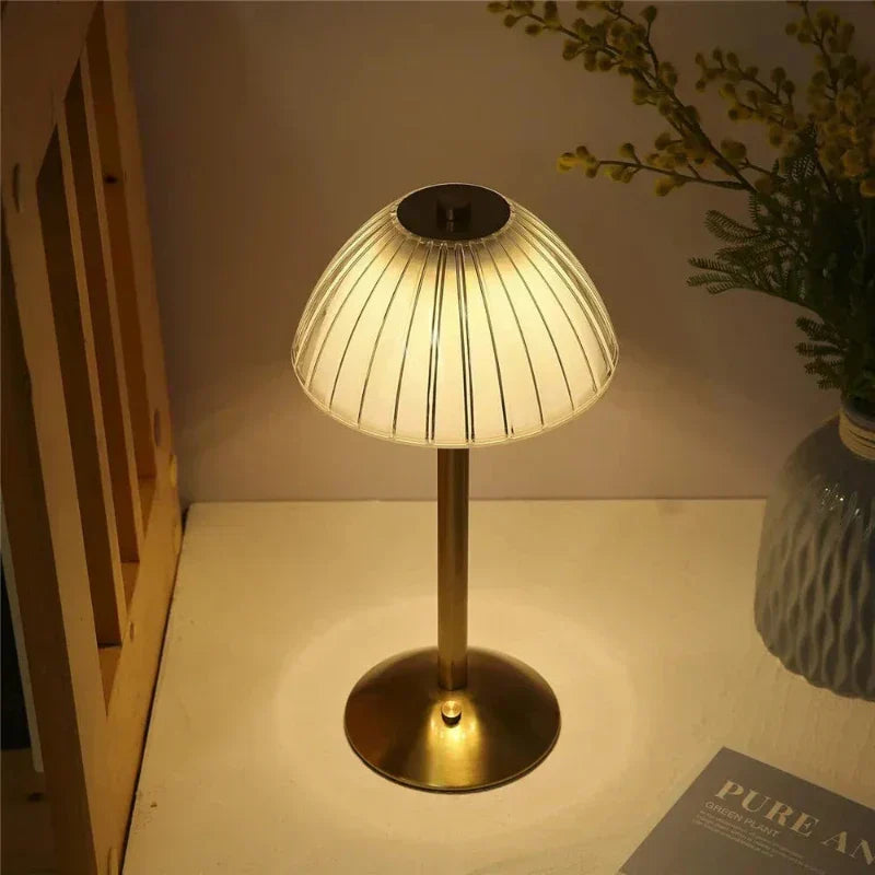 Luvikno | Trådlampe med LED og tre fargemodi samt dimmefunksjon