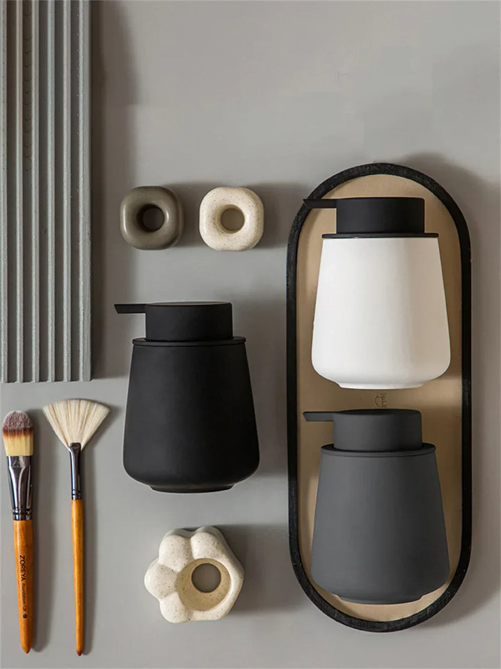 CeramiLux 300 ml Luksus Såpedispenser laget av Keramikk – for Såpe, Sjampo, Balsam eller Lotion Luvikno