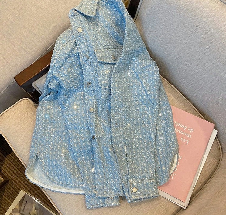 Luvik | Denimtakki, jossa on helmiäisnauhoja