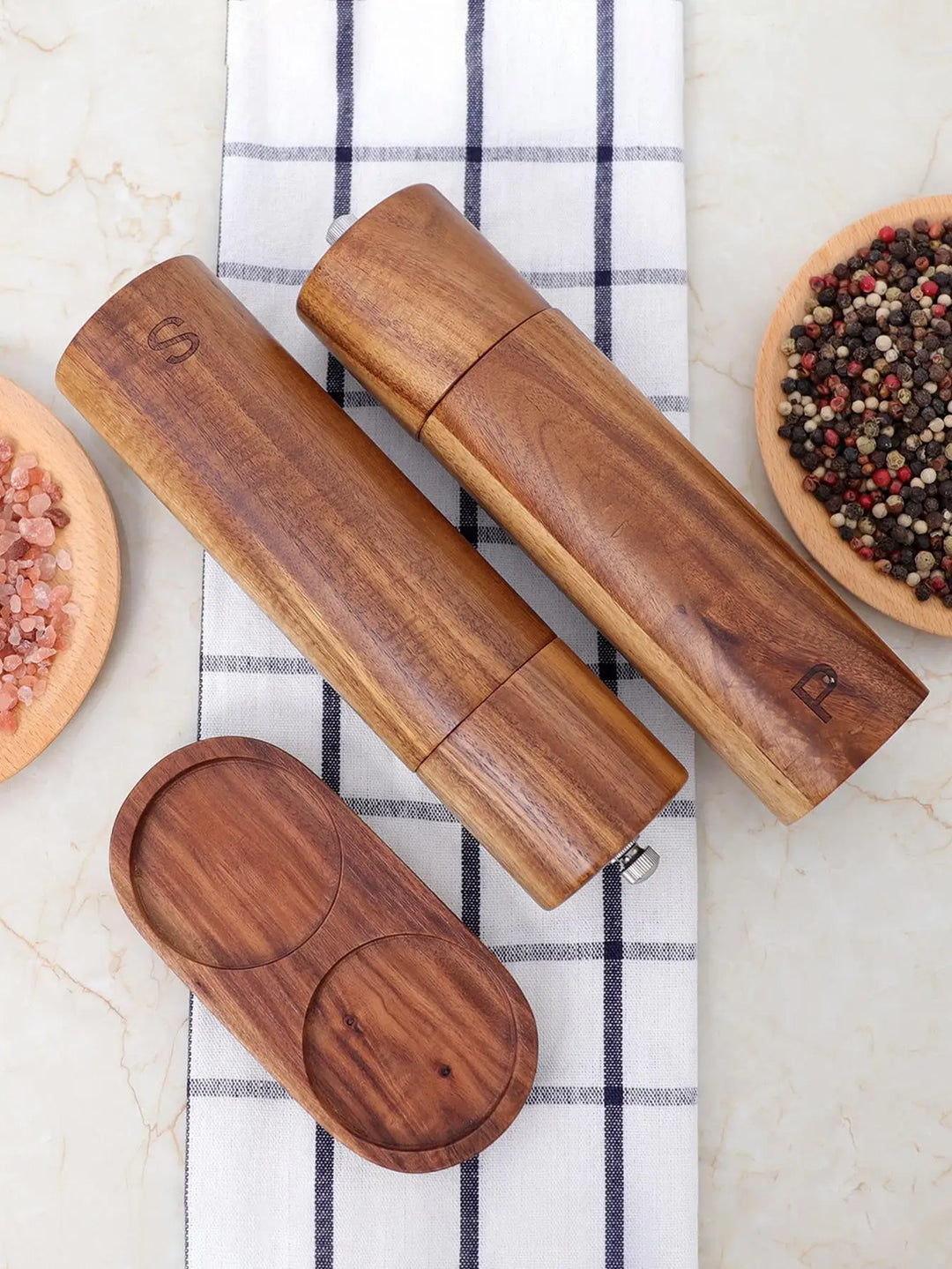 Luvikno | Luksuriøs Tre Salt- og Pepperkvernsett med Brett – WoodSpice