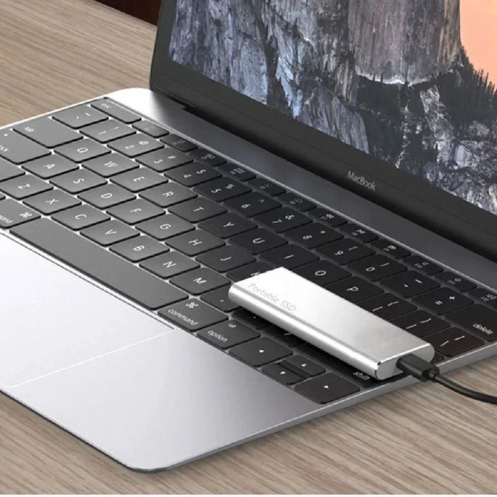 Luvikno | Ultra Tynn 4 TB Ekstern Harddisk – Bærbar USB-C Lagringsløsning for Rask Filoverføring og Holdbarhet
