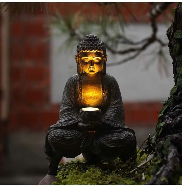 Zen Buddha Solstatue