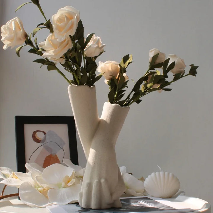Lovers' Hands Keramisk Vase | Luvikno