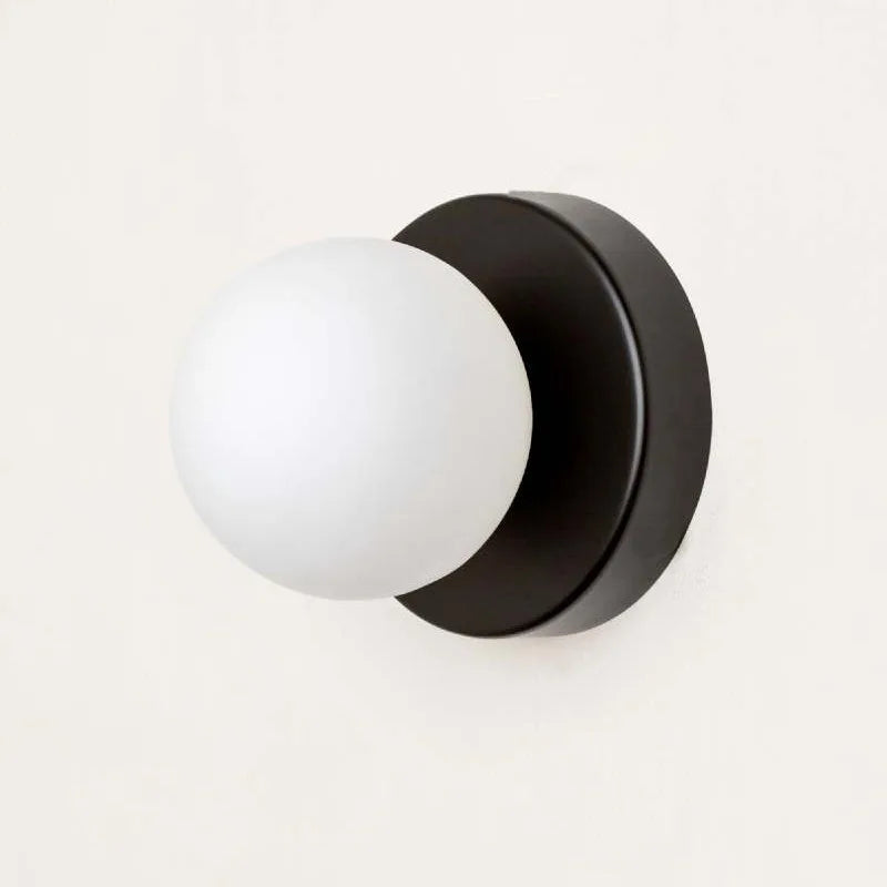 LumiGlobe - Moderne Vegglampe med Glassblokk i Mid-Century Stil Luvikno