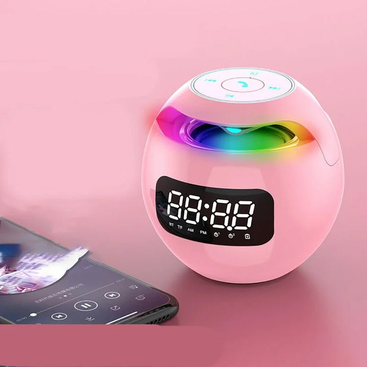 Luvikno | Multifunksjonell Bluetooth vekkerklokke høyttaler med LED-skjerm og fargerik nattlys – 2200mAh batteri
