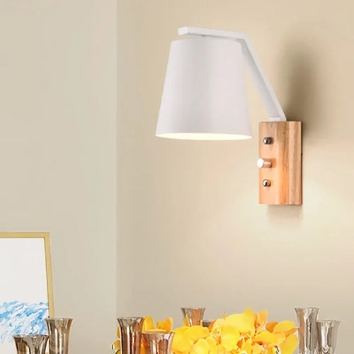 WoodGlow Light – LED Vegglampe for Soverom Luvikno