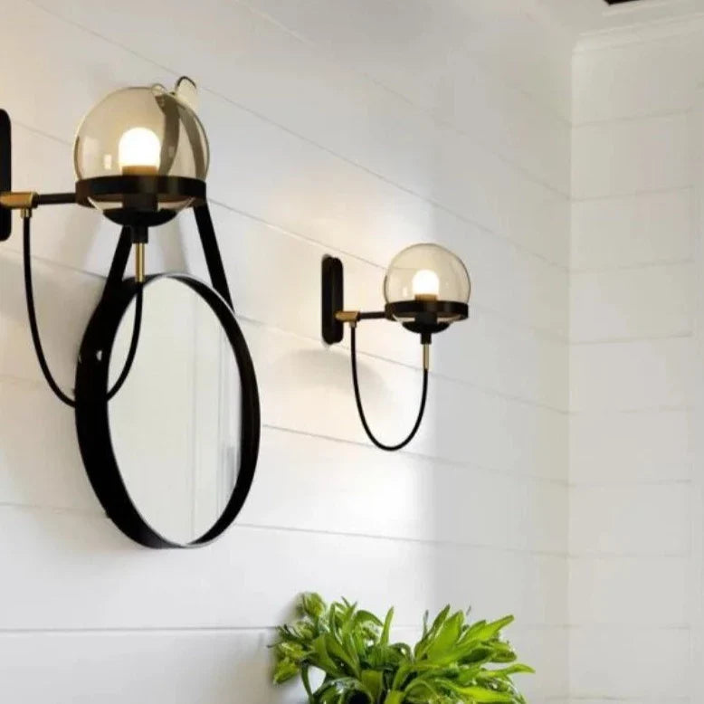 Nordisk moderne vegglampe