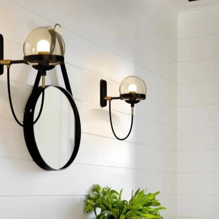 Nordisk moderne vegglampe