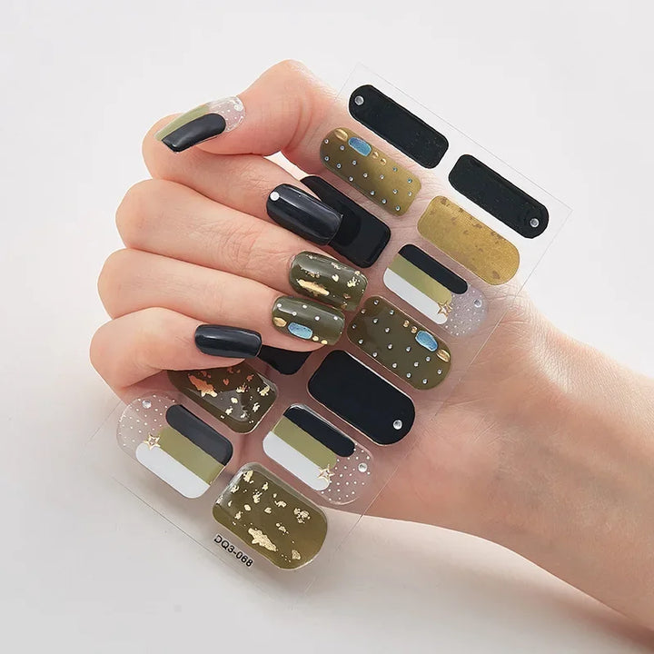 GlitzNail – Festive Christmas Nails Rask, Komplett Uten Salong Luvikno