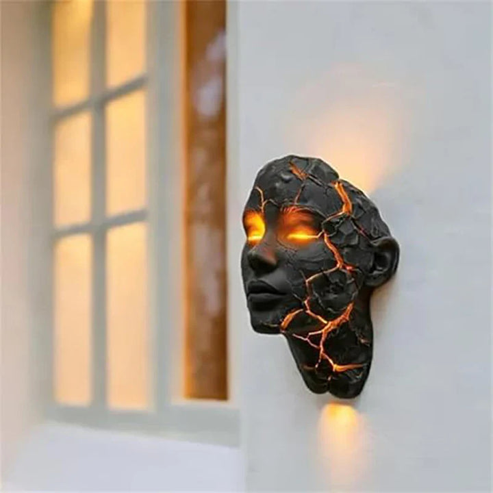 Volcanic Face Lava Crack Veggkunstlampe | Luvikno