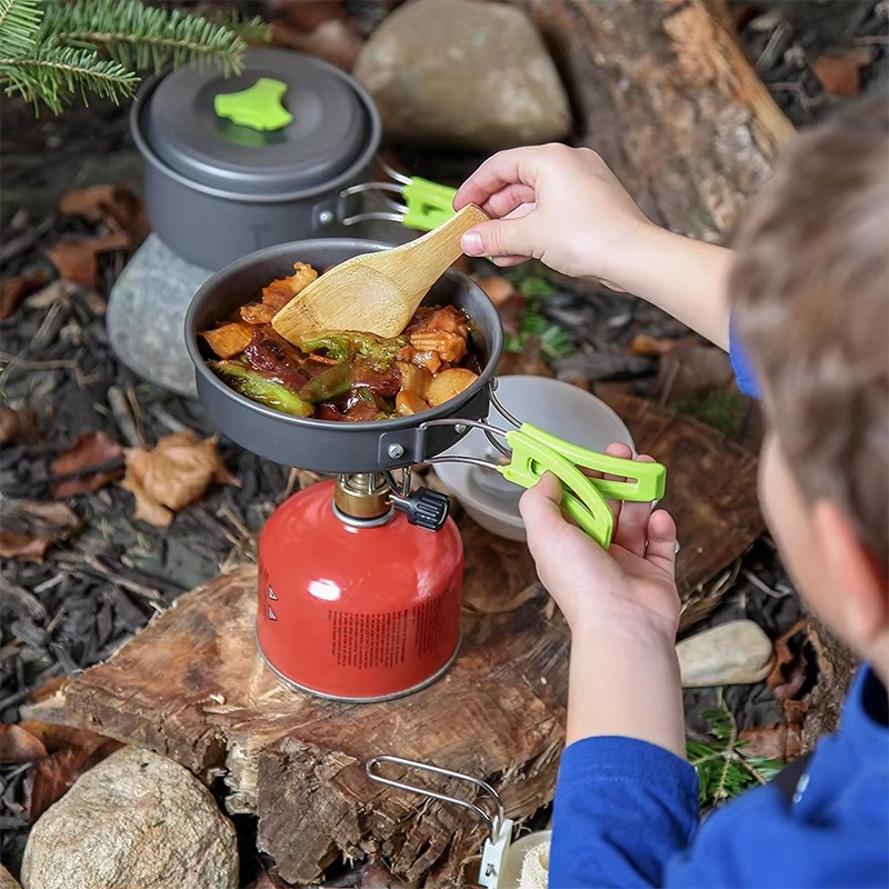 Bærbart campingkjøkkenutstyr med sammenleggbart servise og oppbevaringspose Luvikno