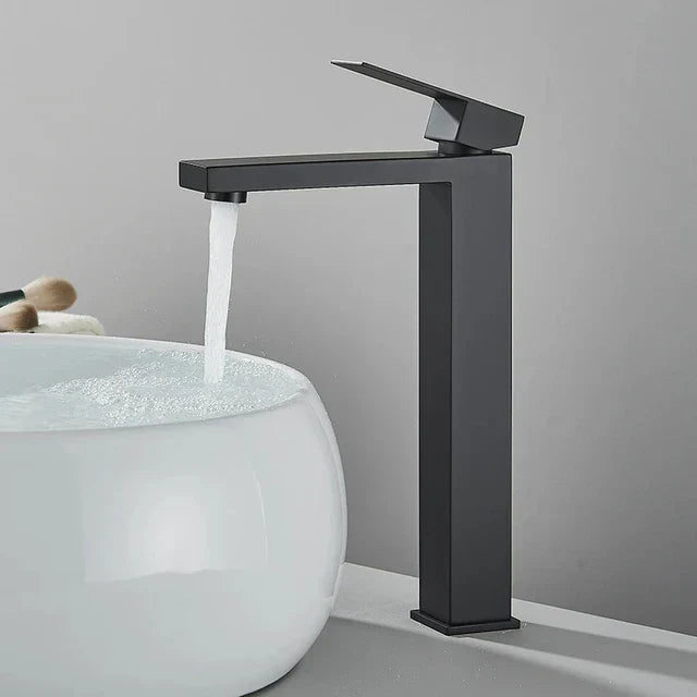 Luvikno | Moderne Svart-Sølv Kran - for Luksus Bathtub Opplevelse