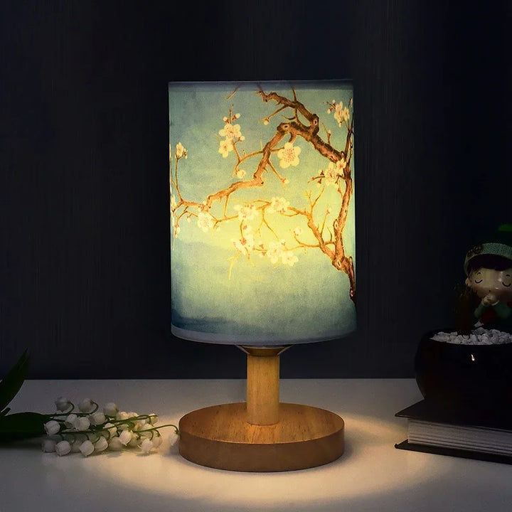 LiánHua LED Bordlampe Plomblomst | Dimbar | Stoffske i kinesisk stil | Varm hvit lys | EU-plugg Luvikno