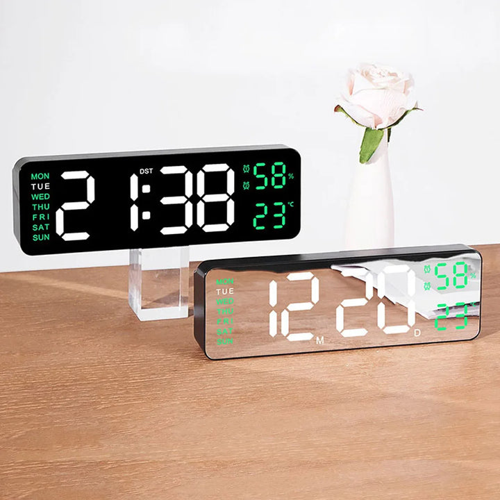 TimeGlow Klokke - Slank Digital Vekkerklokke med Temperatur & Kalender Luvikno