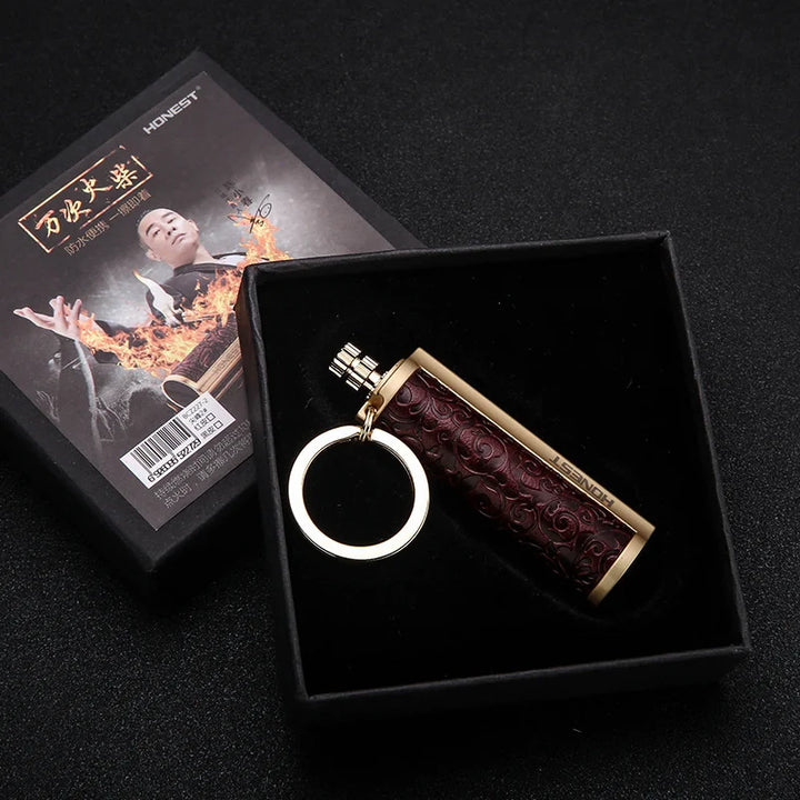 Lærri nøkkelring Metall Tenner Inferno Lighter | Luvikno