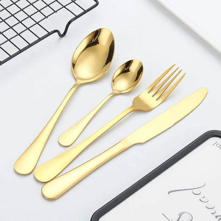 Luvikno | Opulent Gold Besteickssett - Det elegante 24-delte gull- og sølvbesteikksettet