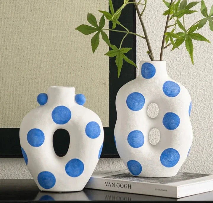 Blå prikkete wonky vase | Luvikno