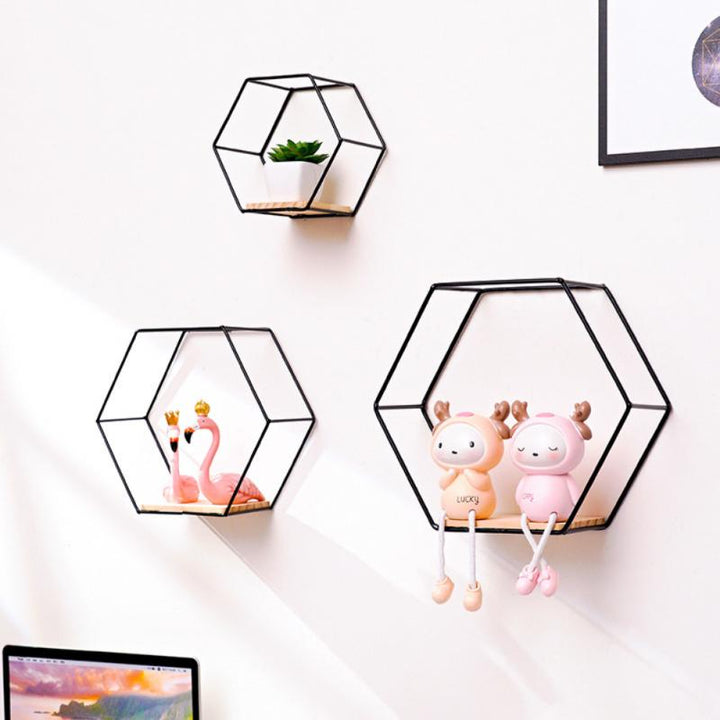 HexaShelf - Stilfull Hexagonal Veggdekorasjon for Dine Gjenstander Luvikno