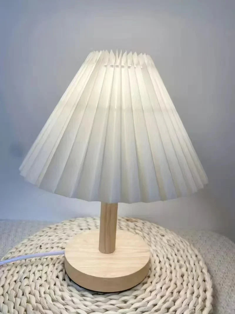 Luvikno | Sammenleggbar Plissebordlampe - Stilfull Sammenleggbar LED Bordlampe for Unik Interiørdesign