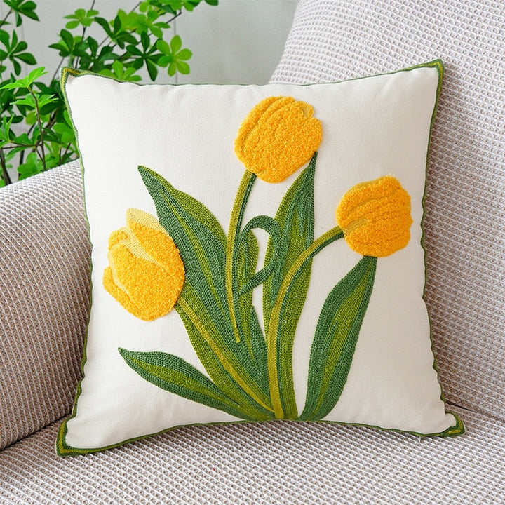 Brodert tulipan putetrekk