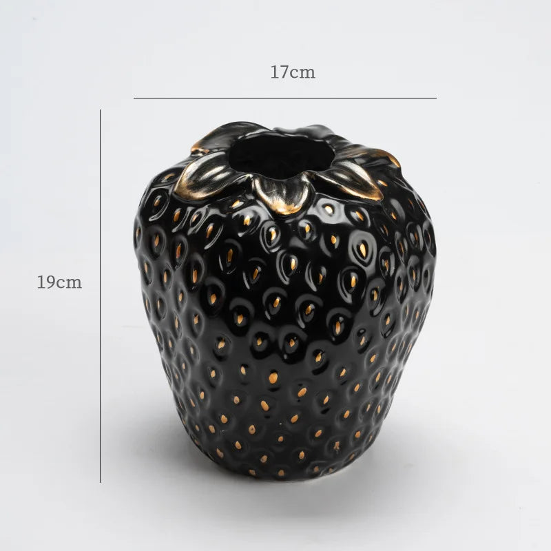 Stygg Jordbær Vase | Luvikno