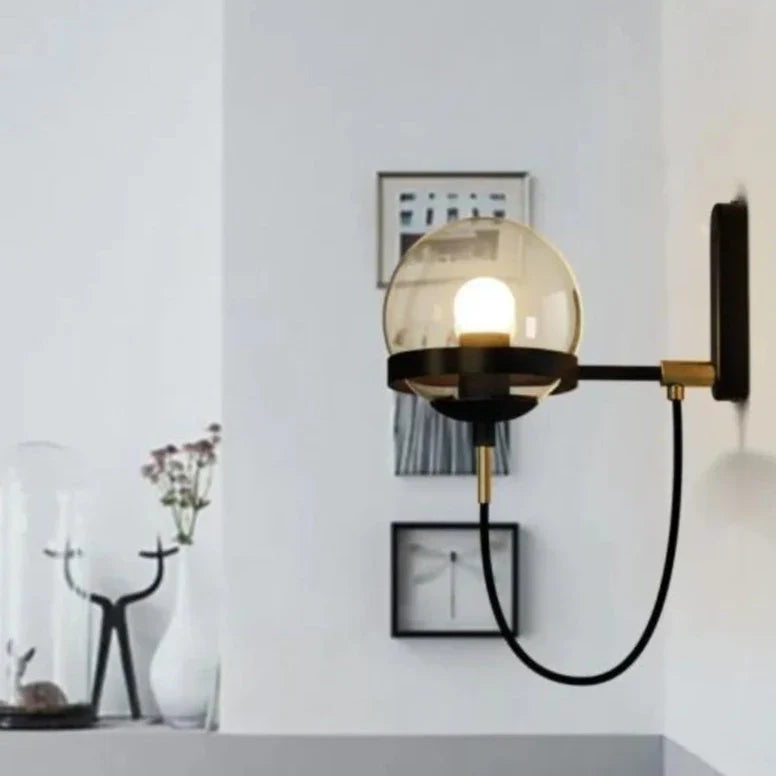 Nordisk moderne vegglampe