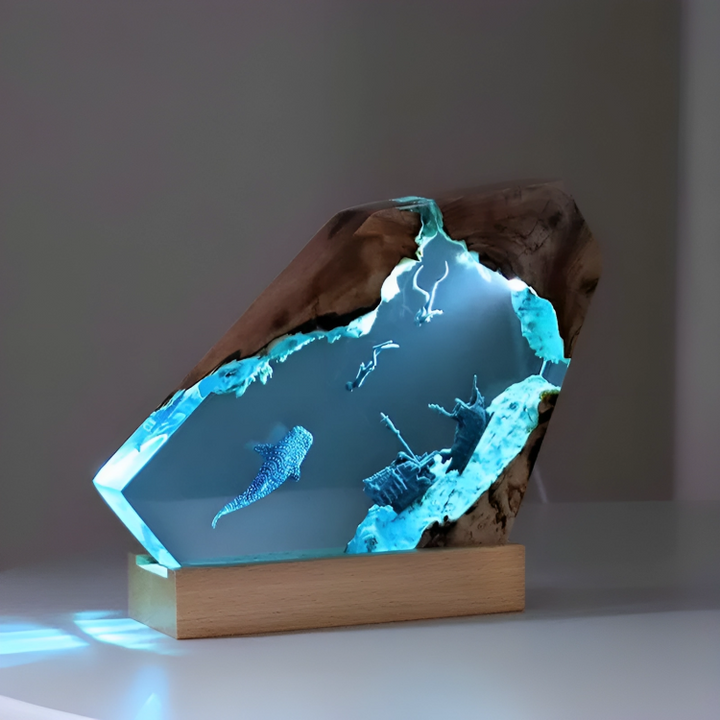 Deep Ocean Harpiks Dekorativ Nattlampe | Luvikno