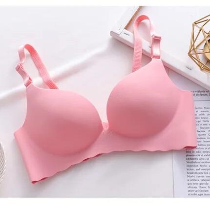 Luvikno | GlowBra — Usynlig komfort som får silhuetten din til å skinne