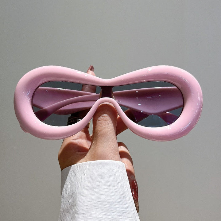 Esha Solbriller | Med futuristisk motedesign | Luvikno
