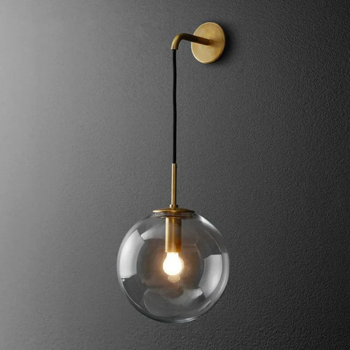 Nordisk moderne vegglampe