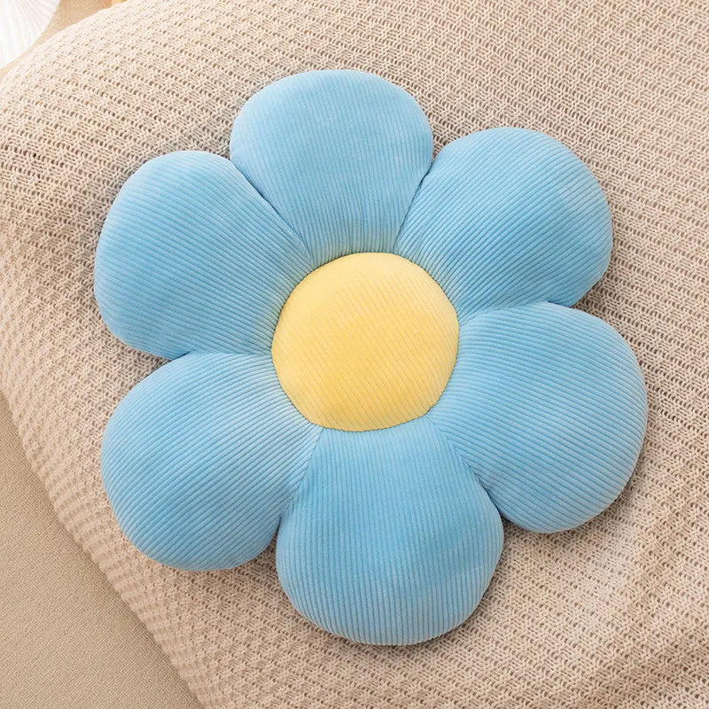 Daisy Plush Cushion | Luvikno