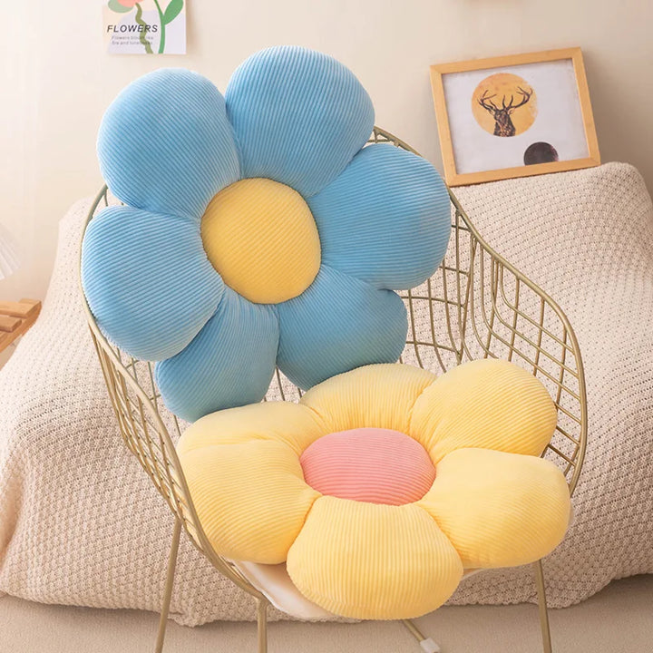 Daisy Plush Cushion | Luvikno
